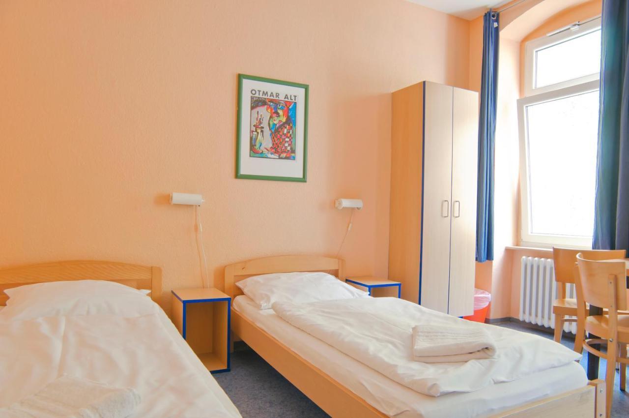 Happy Hotel Берлін Екстер'єр фото
