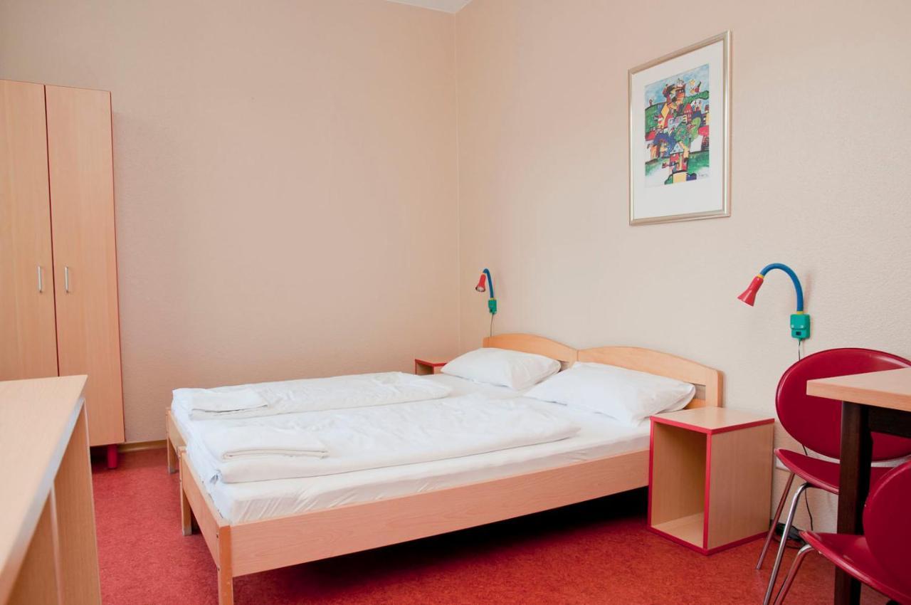 Happy Hotel Берлін Екстер'єр фото