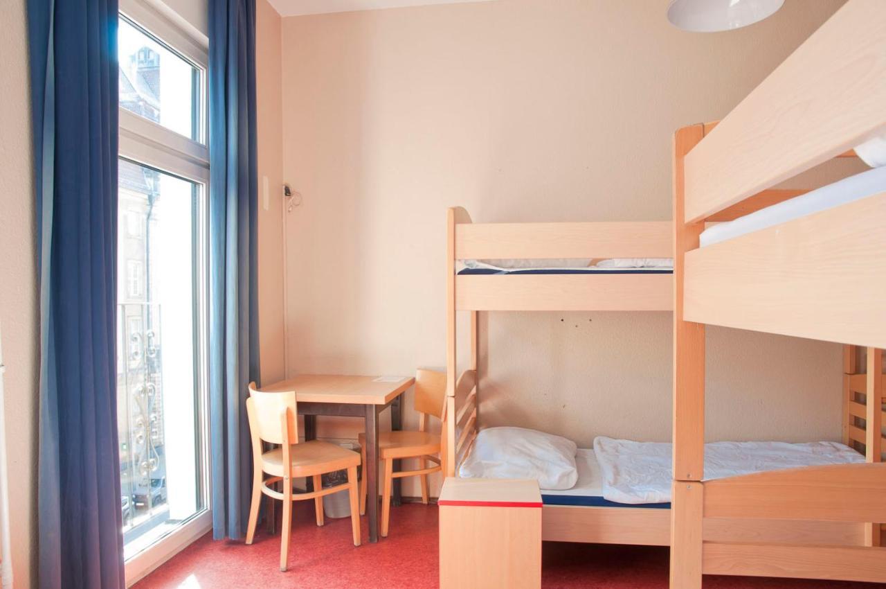 Happy Hotel Берлін Екстер'єр фото
