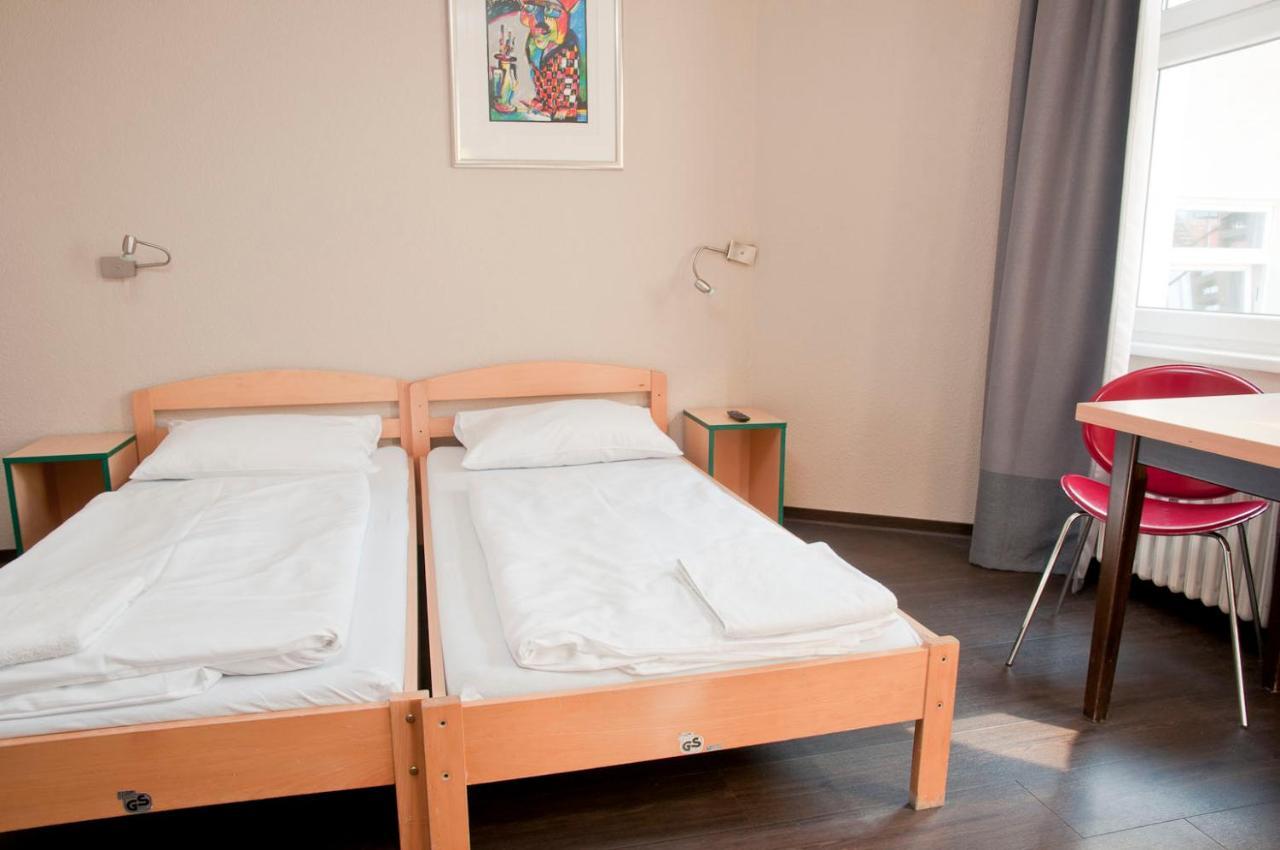 Happy Hotel Берлін Екстер'єр фото