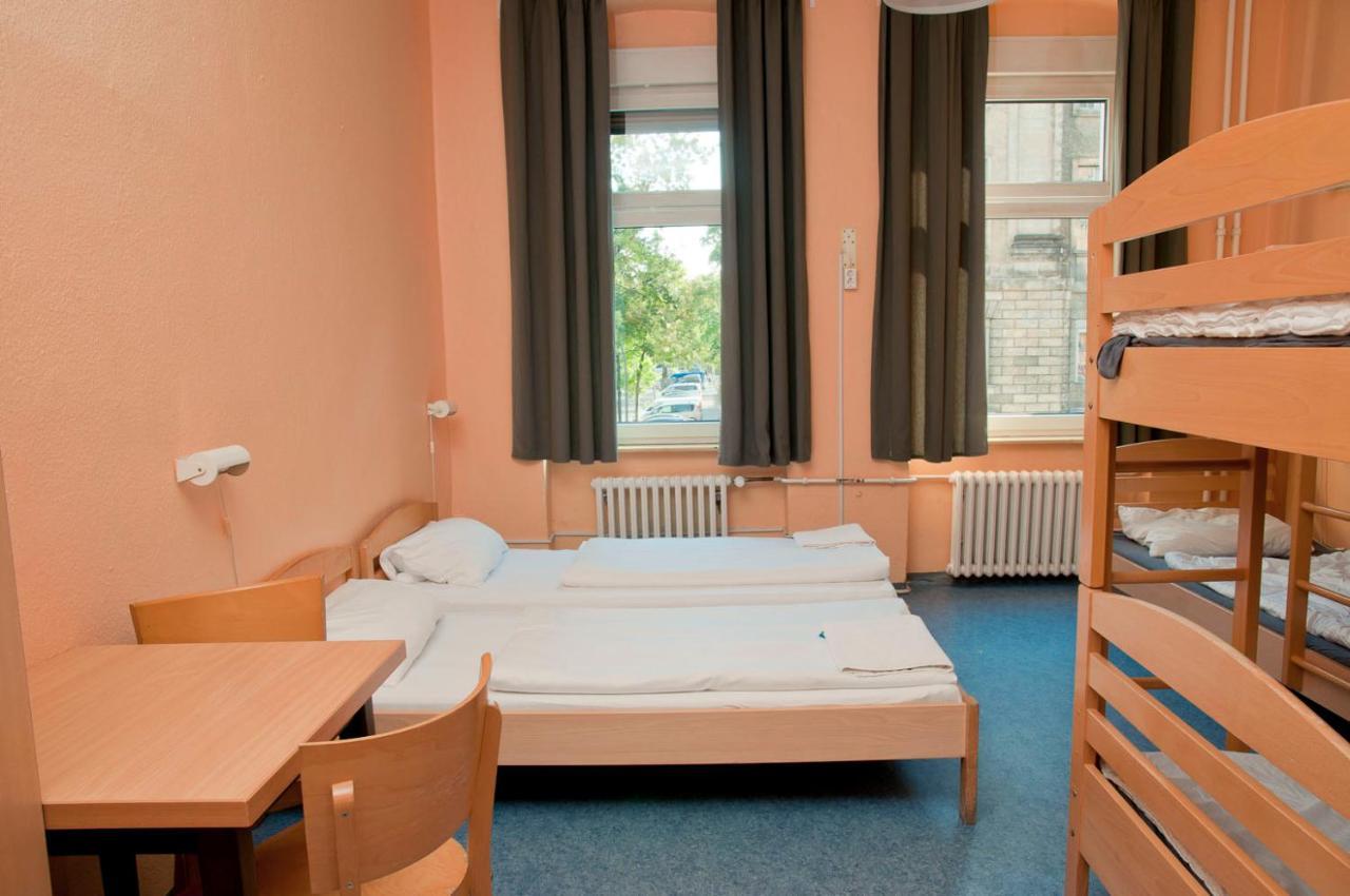 Happy Hotel Берлін Екстер'єр фото