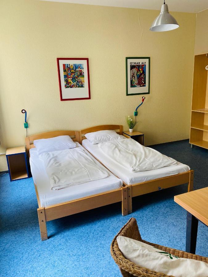 Happy Hotel Берлін Екстер'єр фото