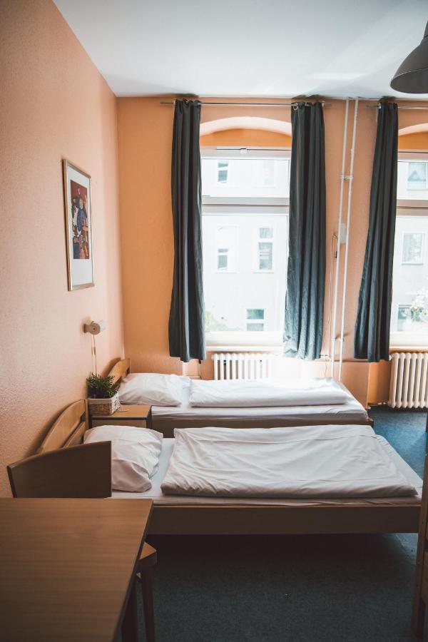 Happy Hotel Берлін Екстер'єр фото