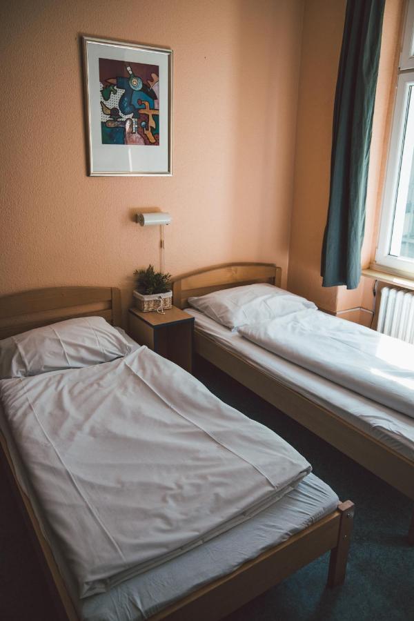 Happy Hotel Берлін Екстер'єр фото